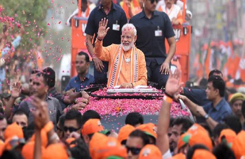 Election Results 2019: प्रचंड जीत के बाद यूं बीते प्रधानमंत्री नरेंद्र मोदी के 24 घंटे, तस्वीरेंः ऐसे चला स्वागत, बधाई, धन्यवाद और आशीर्वाद का दौर